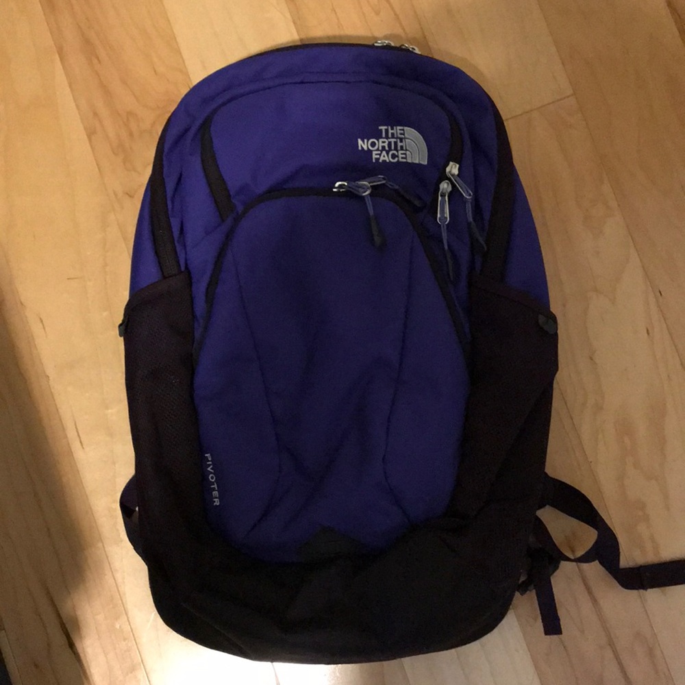 North Face Pivoter backpack
